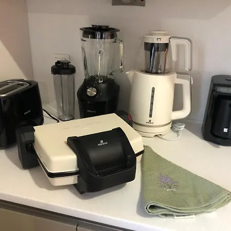 Kadikoeyuen Kalbinde Muekemmel Bir Apartament *