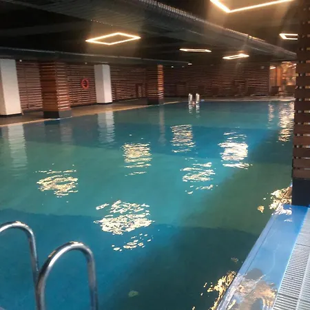 Kadikoeyuen Kalbinde Muekemmel Bir Apartment *